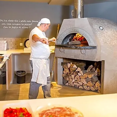 מלון Hotel-restaurant 3*